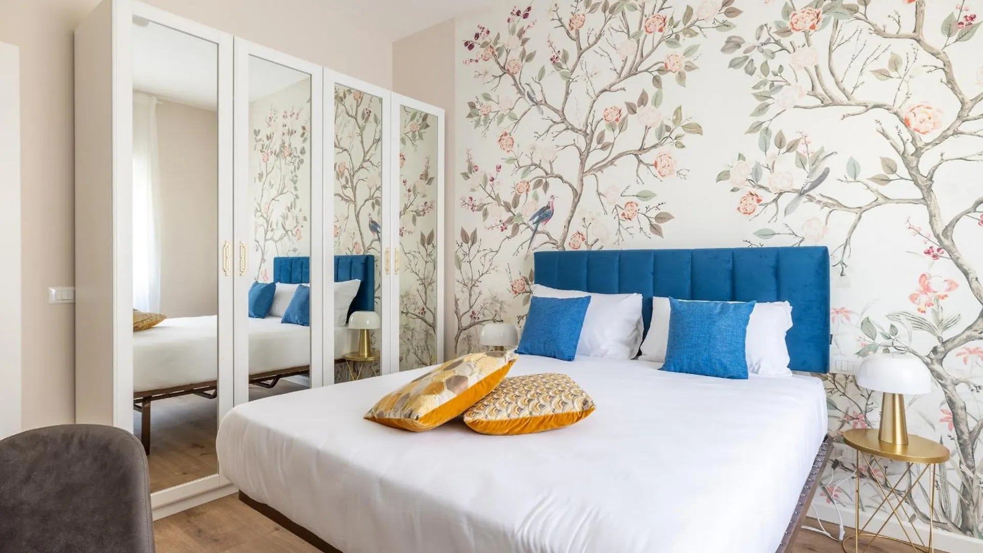 Holy City Hideaway: 3Bedrooms Near The Vatican Rome 0*,  Italy